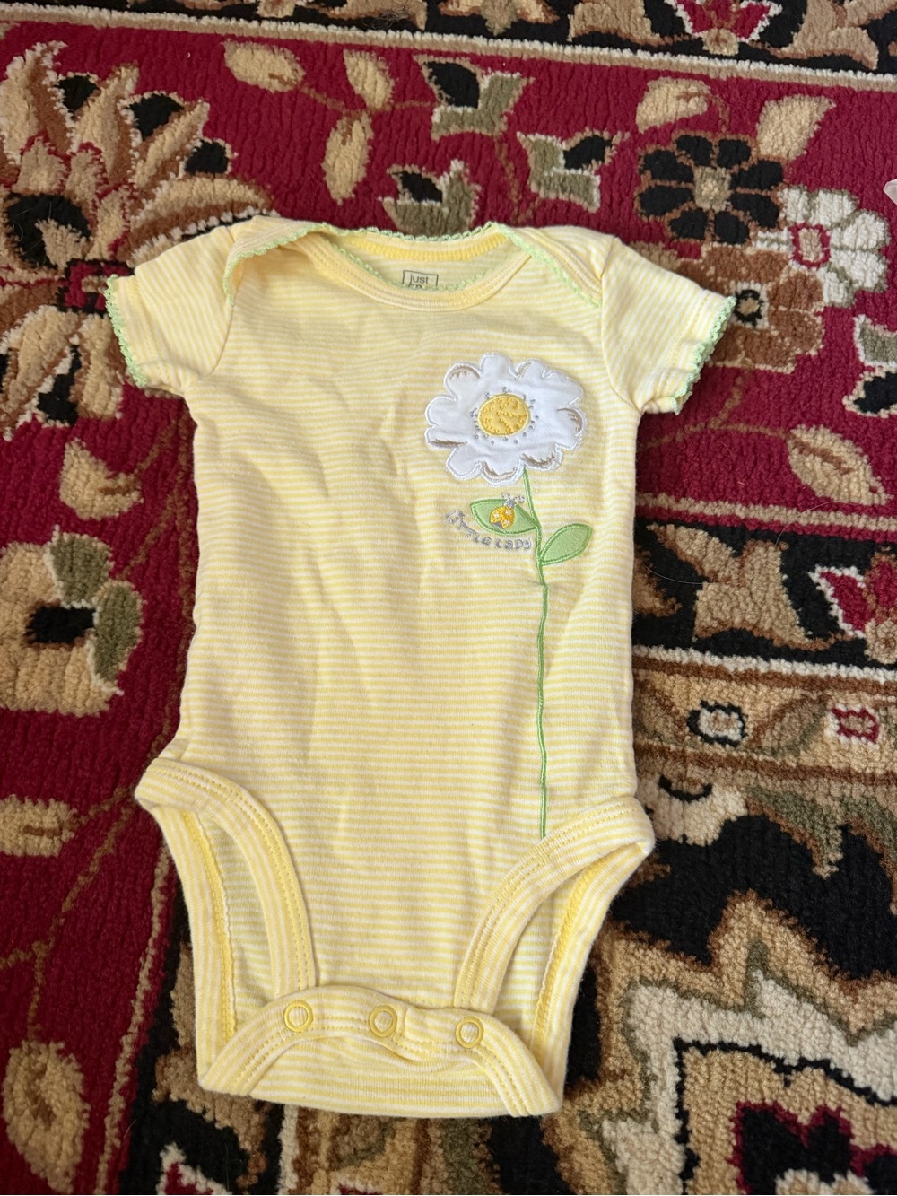 10/20 Carter’s Yellow Daisy Applique Baby One-Piece Bodysuit